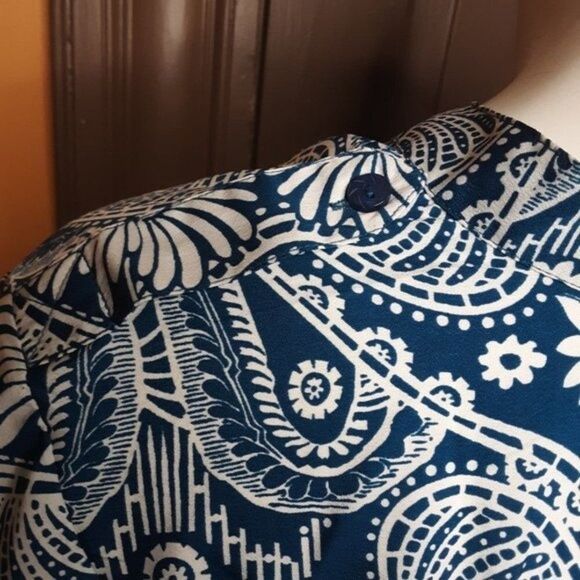 Denim 24/7 Tunic Blue Flower Motif Top Plus size 24W - Picture 11 of 12